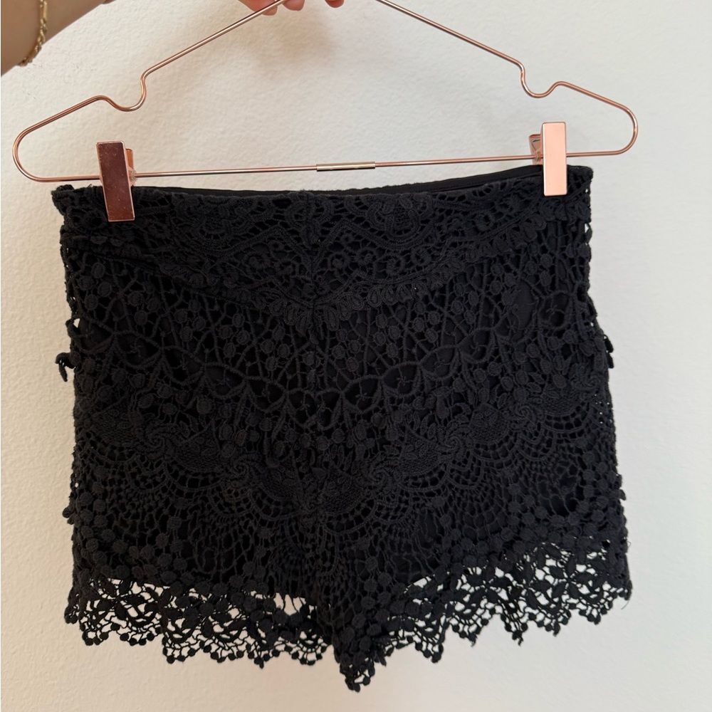 Kimchi Blue black lace crochet overlay micro cotton shorts size 2